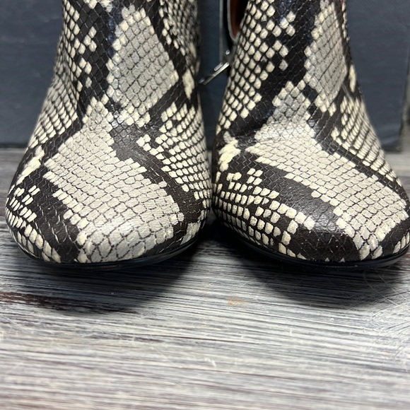 Coach Elisa Leather Ankle Bootie Boots In Faux Snakeskin and COACH Logo Buckle. - Picture 13 of 13